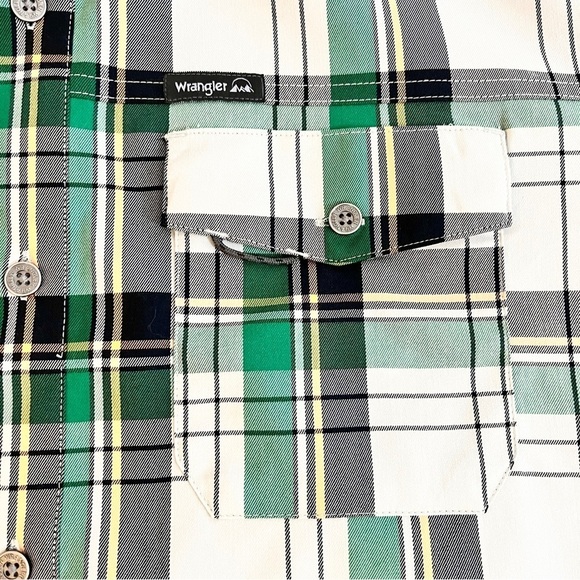 NWT Wrangler Short Sleeve Plaid Outdoor Utility Shirt-Green Black-XL - Picture 9 of 16